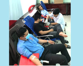 Gần 250 người tham gia hiến máu tình nguyện tại Công ty Yến sào Khánh Hòa